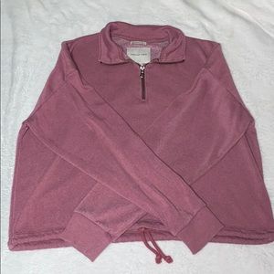AE Pink cropped pullover